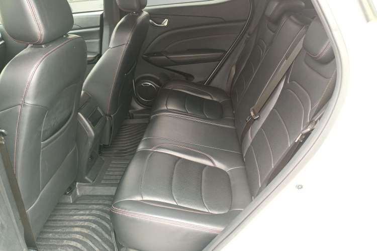 Used Dongfeng Fengon 500 2022 1.5L Manual Enjoyment Model Left Rear Seat