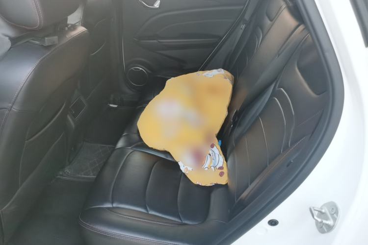 Used Dongfeng Fengon 500 2022 1.5L CVT Enjoyment Version Left Rear Seat