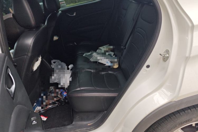Used Dongfeng Fengon 500 2022 1.5L CVT Enjoyment Version Left Rear Seat