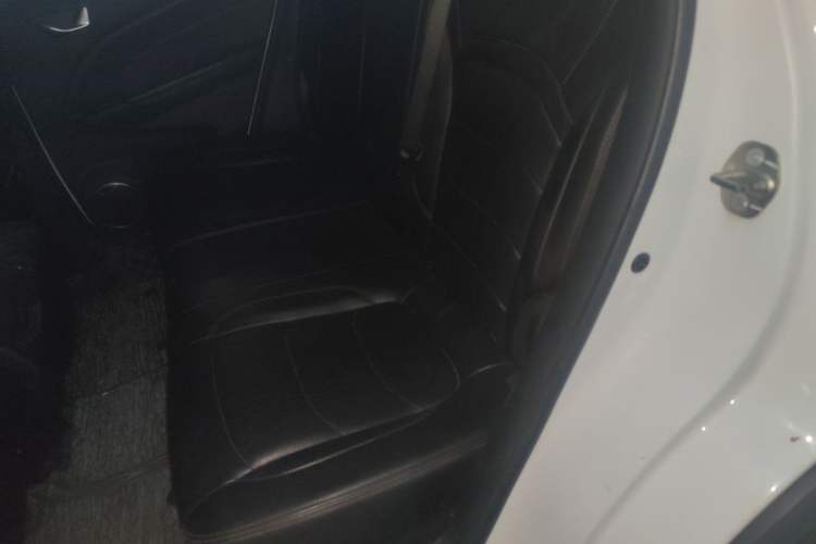 Used Dongfeng Fengon 500 2022 1.5L CVT Enjoyment Version Left Rear Seat