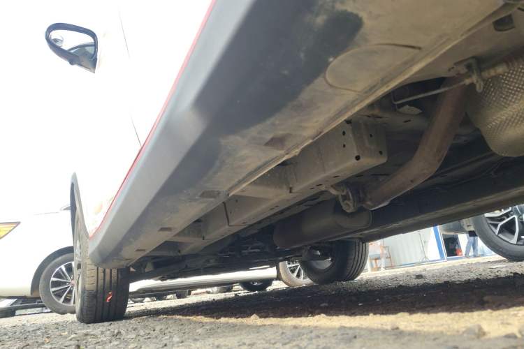 Used Dongfeng Fengon 500 2022 1.5T CVT Comfort Edition Left Side Sill