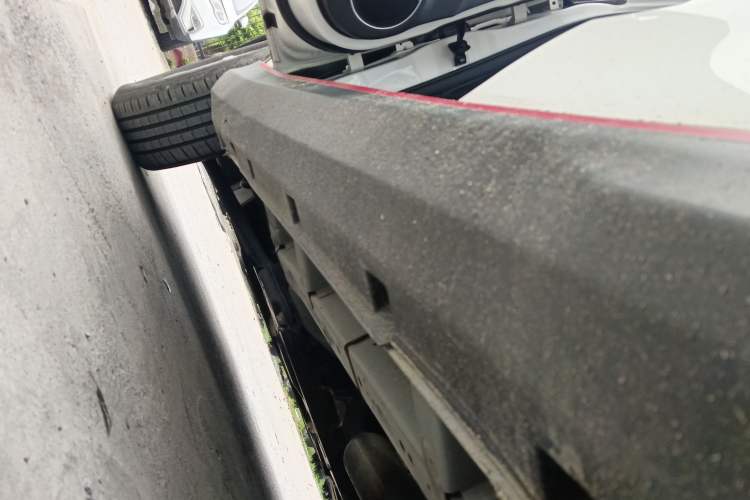 Used Dongfeng Fengon 500 2022 1.5L CVT Enjoyment Version Left Side Sill