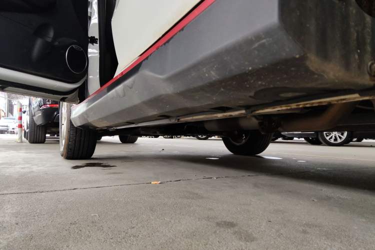 Used Dongfeng Fengon 500 2022 1.5L CVT Enjoyment Version Left Side Sill