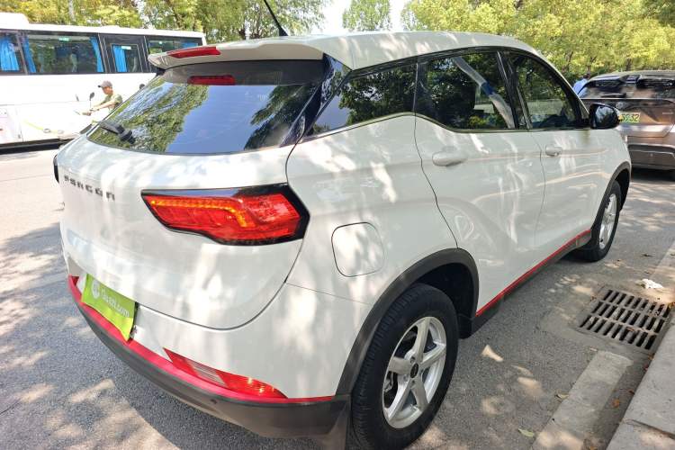 Used Dongfeng Fengon 500 2022 1.5L CVT Enjoyment Version Rear Right 45 Deg