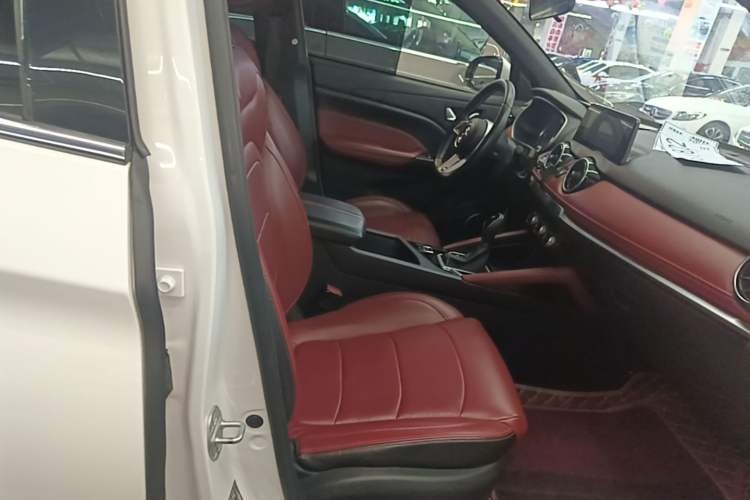Used Dongfeng Fengon 500 2022 1.5T CVT Comfort Edition Right Front Seat