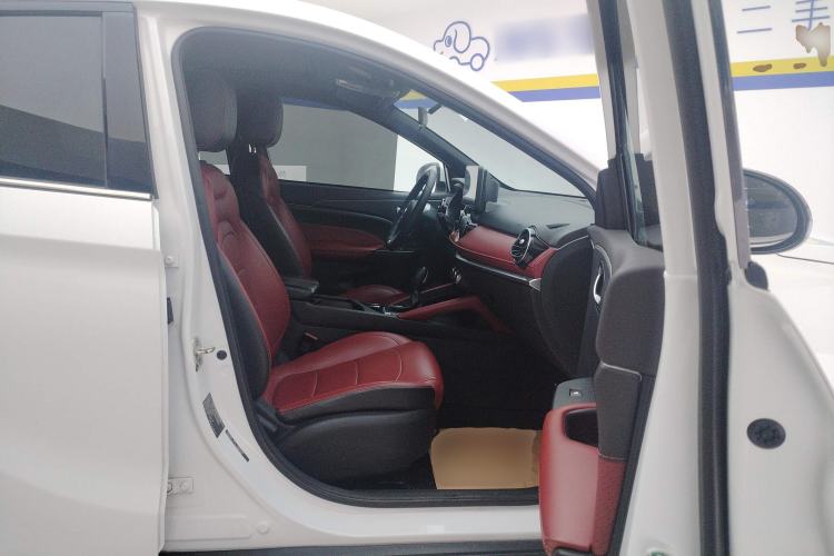 Used Dongfeng Fengon 500 2022 1.5T CVT Comfort Edition Right Front Seat