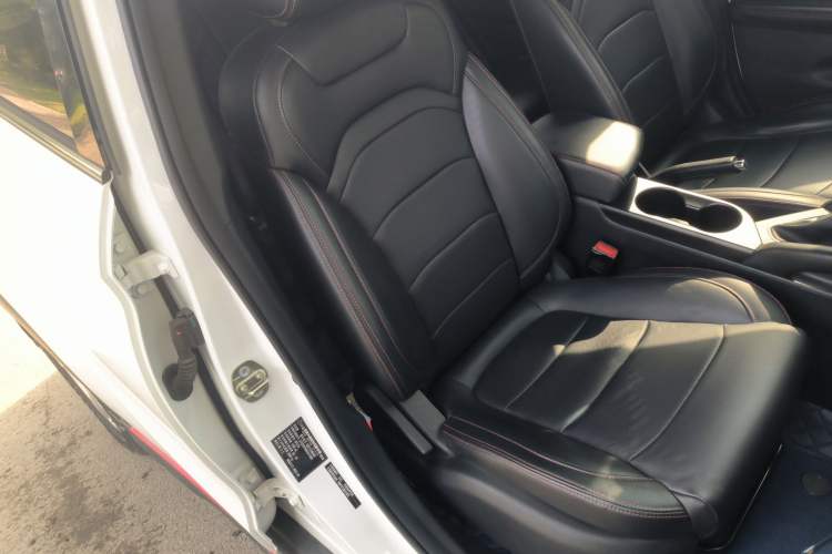 Used Dongfeng Fengon 500 2022 1.5L CVT Enjoyment Version Right Front Seat