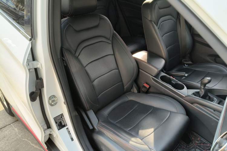 Used Dongfeng Fengon 500 2022 1.5L Manual Enjoyment Model Right Front Seat