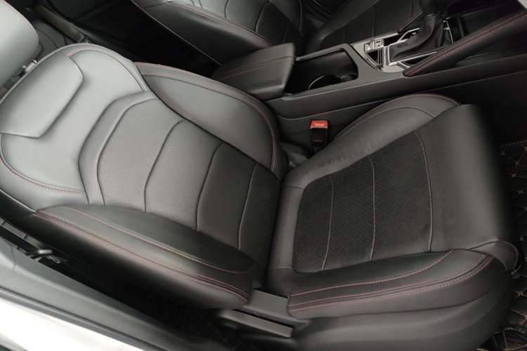 Used Dongfeng Fengon 500 2022 1.5T CVT Comfort Edition Right Front Seat