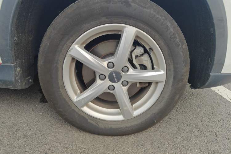Used Dongfeng Fengon 500 2022 1.5L Manual Enjoyment Model Right Front Wheel Hub