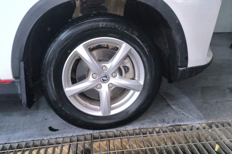 Used Dongfeng Fengon 500 2022 1.5L CVT Enjoyment Version Right Front Wheel Hub
