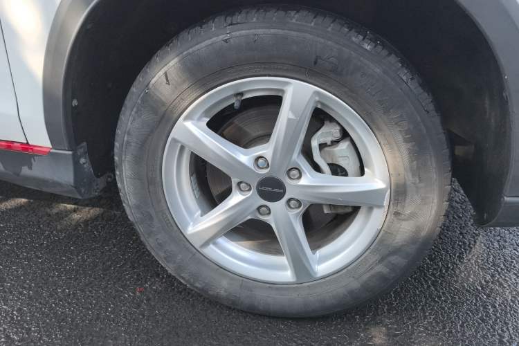 Used Dongfeng Fengon 500 2022 1.5L Manual Enjoyment Model Right Front Wheel Hub