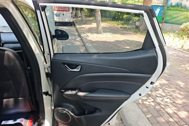 Used Dongfeng Fengon 500 2022 1.5L CVT Enjoyment Version Right Rear Door Interior