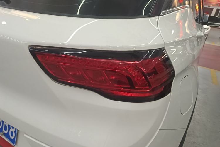 Used Dongfeng Fengon 500 2022 1.5T CVT Comfort Edition Right Rear Taillight