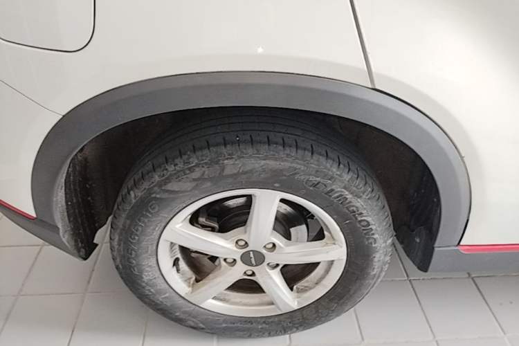 Used Dongfeng Fengon 500 2022 1.5L Manual Enjoyment Model Right Rear Wheel Hub