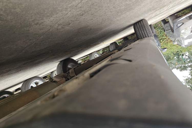 Used Dongfeng Fengon 500 2022 1.5L CVT Enjoyment Version Right Side Sill