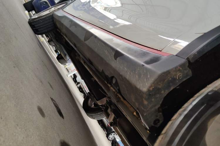 Used Dongfeng Fengon 500 2022 1.5L CVT Enjoyment Version Right Side Sill