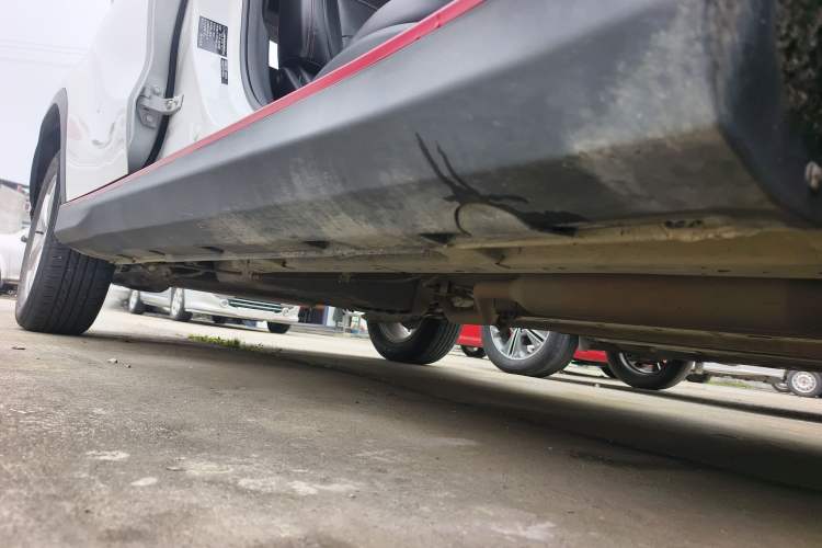 Used Dongfeng Fengon 500 2022 1.5L Manual Enjoyment Model Right Side Sill