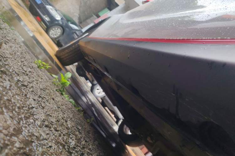 Used Dongfeng Fengon 500 2022 1.5L CVT Enjoyment Version Right Side Sill