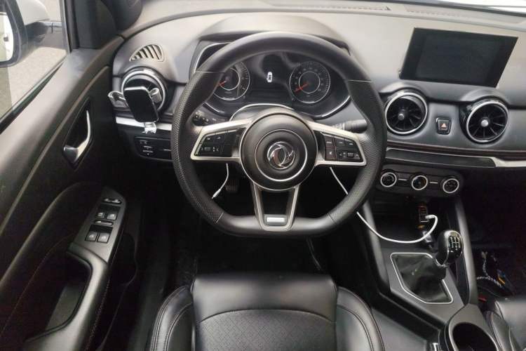 Used Dongfeng Fengon 500 2022 1.5L Manual Enjoyment Model Steering Wheel