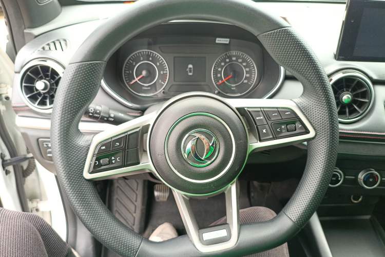 Used Dongfeng Fengon 500 2022 1.5L Manual Enjoyment Model Steering Wheel