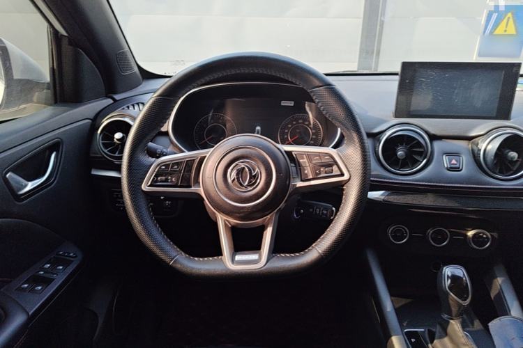 Used Dongfeng Fengon 500 2022 1.5L CVT Enjoyment Version Steering Wheel