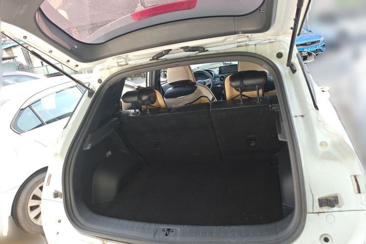 Used Dongfeng Fengon 500 2022 1.5T Manual Enjoyment Model Trunk