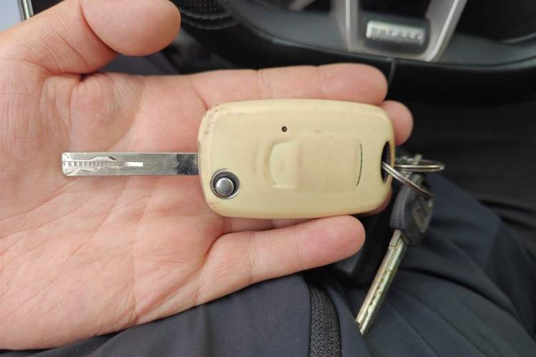 Used Dongfeng Fengon 500 2022 1.5L Manual Enjoyment Model Vehicle Key