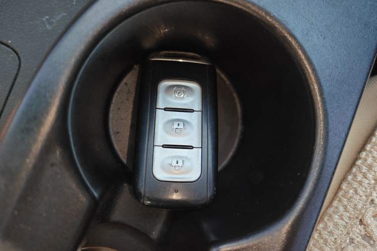 Used Dongfeng Fengon 500 2022 1.5T Manual Enjoyment Model Vehicle Key