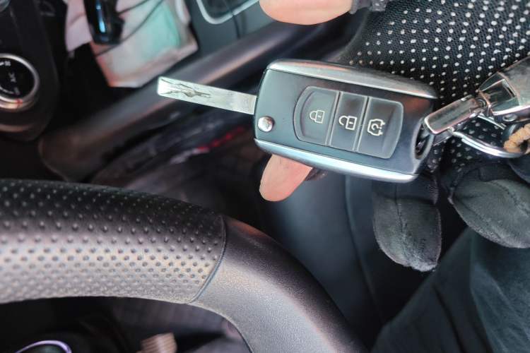 Used Dongfeng Fengon 500 2022 1.5L Manual Enjoyment Model Vehicle Key