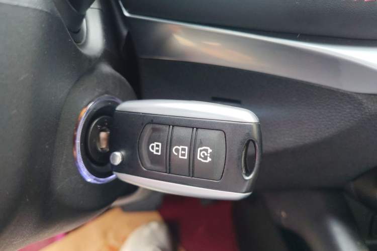 Used Dongfeng Fengon 500 2022 1.5L CVT Enjoyment Version Vehicle Key