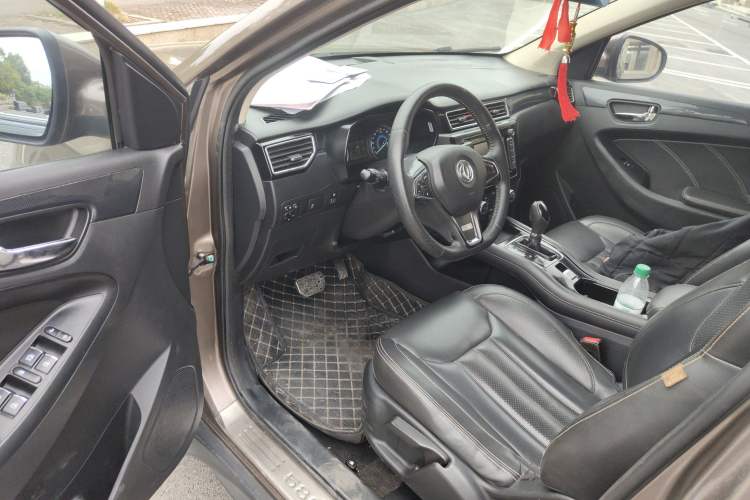 Used Dongfeng Fengon 580 2017 1.5T CVT Comfort Model Driver Seat