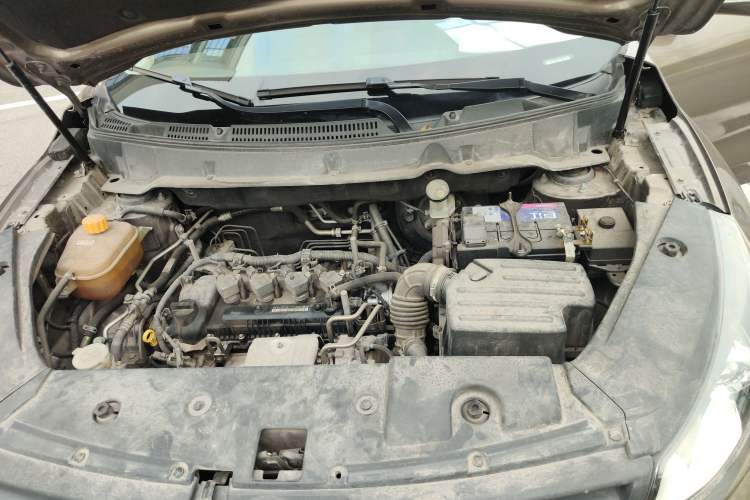 Used Dongfeng Fengon 580 2017 1.5T CVT Comfort Model Engine Bay
