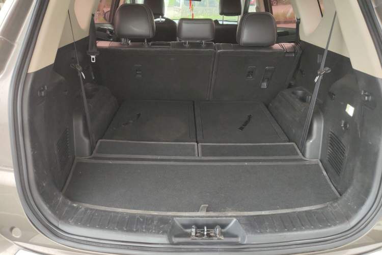 Used Dongfeng Fengon 580 2017 1.5T CVT Comfort Model Trunk