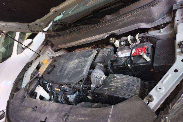 Used Dongfeng Fengon 580 2022 1.5T Automatic Enjoyment Model Engine Bay