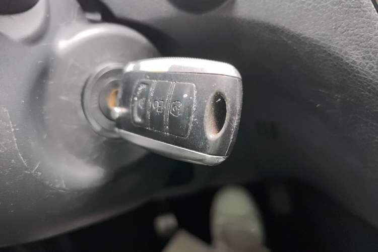 Used Dongfeng Fengon 580 2021 Revised ☆ Star Edition 1.8L Manual Elite Version Vehicle Key