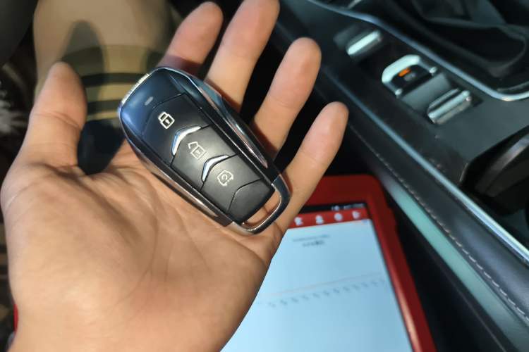 Used Dongfeng Fengon 580 2022 1.5T Automatic Enjoyment Model Vehicle Key