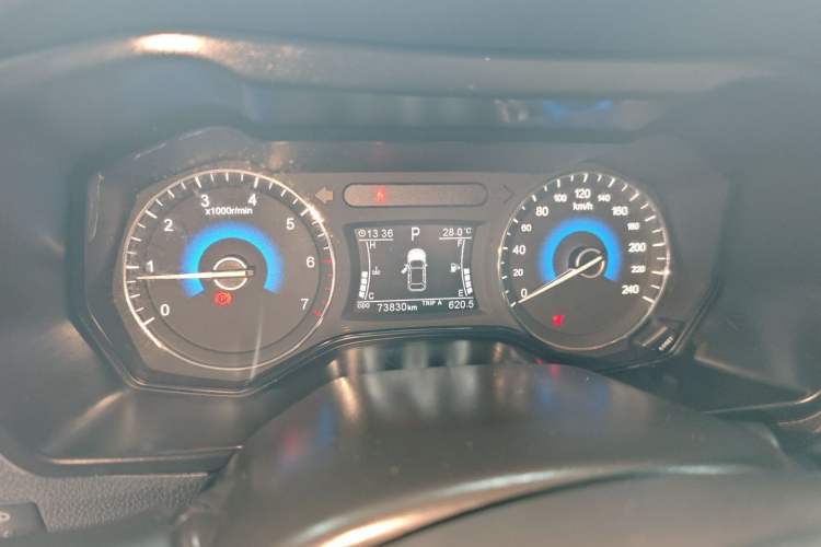Used Dongfeng Fengon 580 2017 1.5T CVT Luxury Model Instrument Cluster
