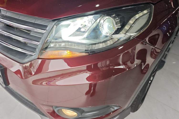 Used Dongfeng Fengon 580 2017 1.5T CVT Luxury Model Left Front Headlight