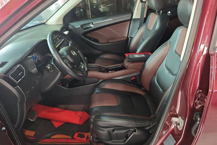 Used Dongfeng Fengon 580 2017 1.5T CVT Luxury Model Left Front Seat