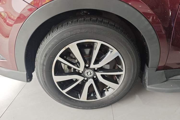 Used Dongfeng Fengon 580 2017 1.5T CVT Luxury Model Left Front Wheel Hub