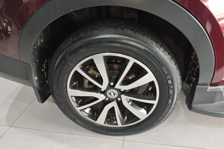 Used Dongfeng Fengon 580 2017 1.5T CVT Luxury Model Right Rear Wheel Hub