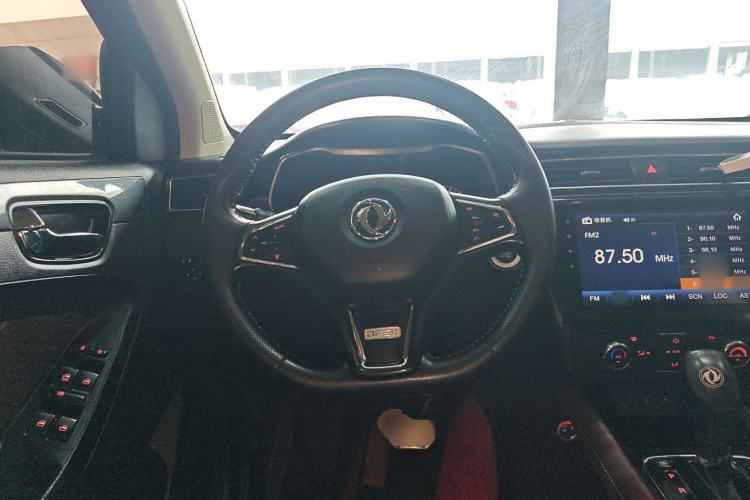 Used Dongfeng Fengon 580 2017 1.5T CVT Luxury Model Steering Wheel