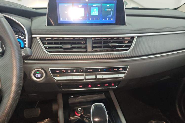 Used Dongfeng Fengon 580 2021 Revised ☆ Star Edition 1.5T Automatic Luxury Version Audio And AC Panel