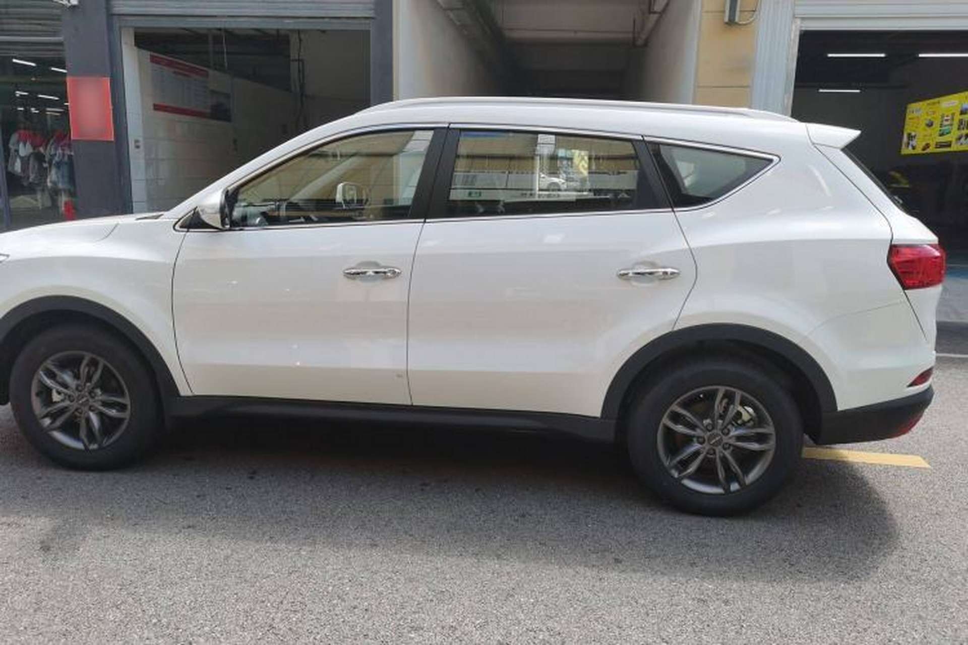 Used Dongfeng Fengon 580 2021 Revised ☆ Star Edition 1.5T Automatic Luxury Version Exterior 5