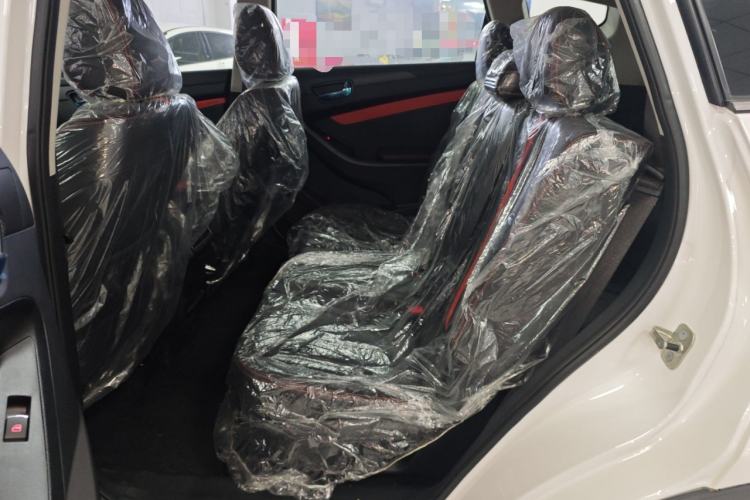 Used Dongfeng Fengon 580 2021 Revised ☆ Star Edition 1.5T Automatic Luxury Version Left Rear Seat