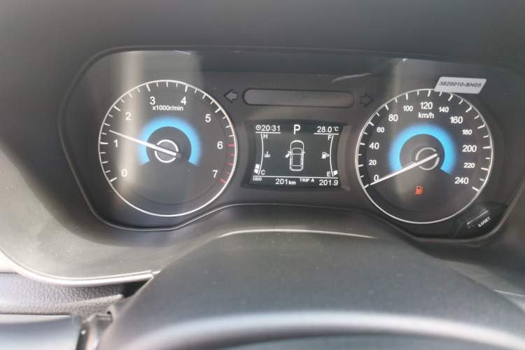 Used Dongfeng Fengon 580 2021 Revised ☆ Star Edition 1.5T Automatic Luxury Version Odometer Close Up