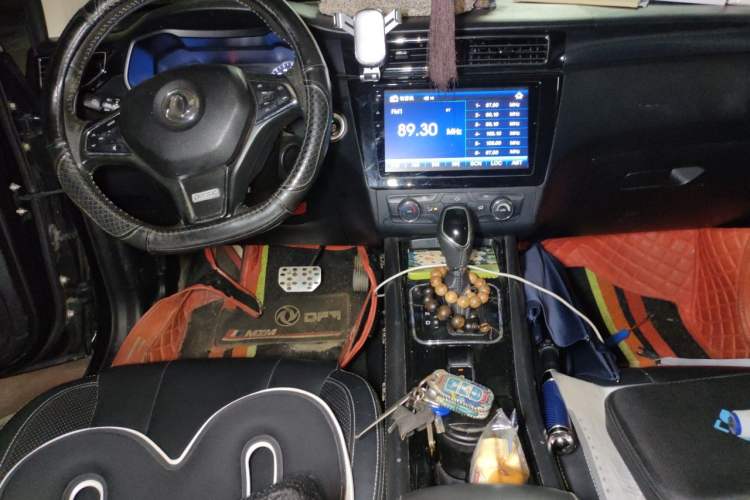 Used Dongfeng Fengon 580 2016 1.5T CVT Luxury Model Audio And AC Panel