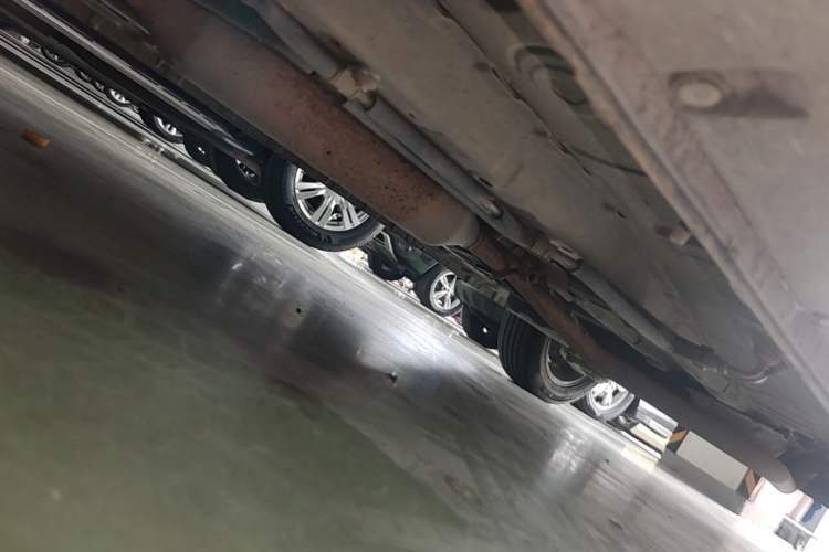 Used Dongfeng Fengon 580 2016 Revised Version 1.5T CVT Comfort Edition Chassis Front Left