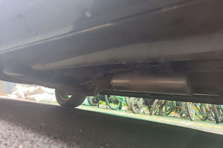 Used Dongfeng Fengon 580 2016 1.8L Manual Comfort Model Chassis Front Right